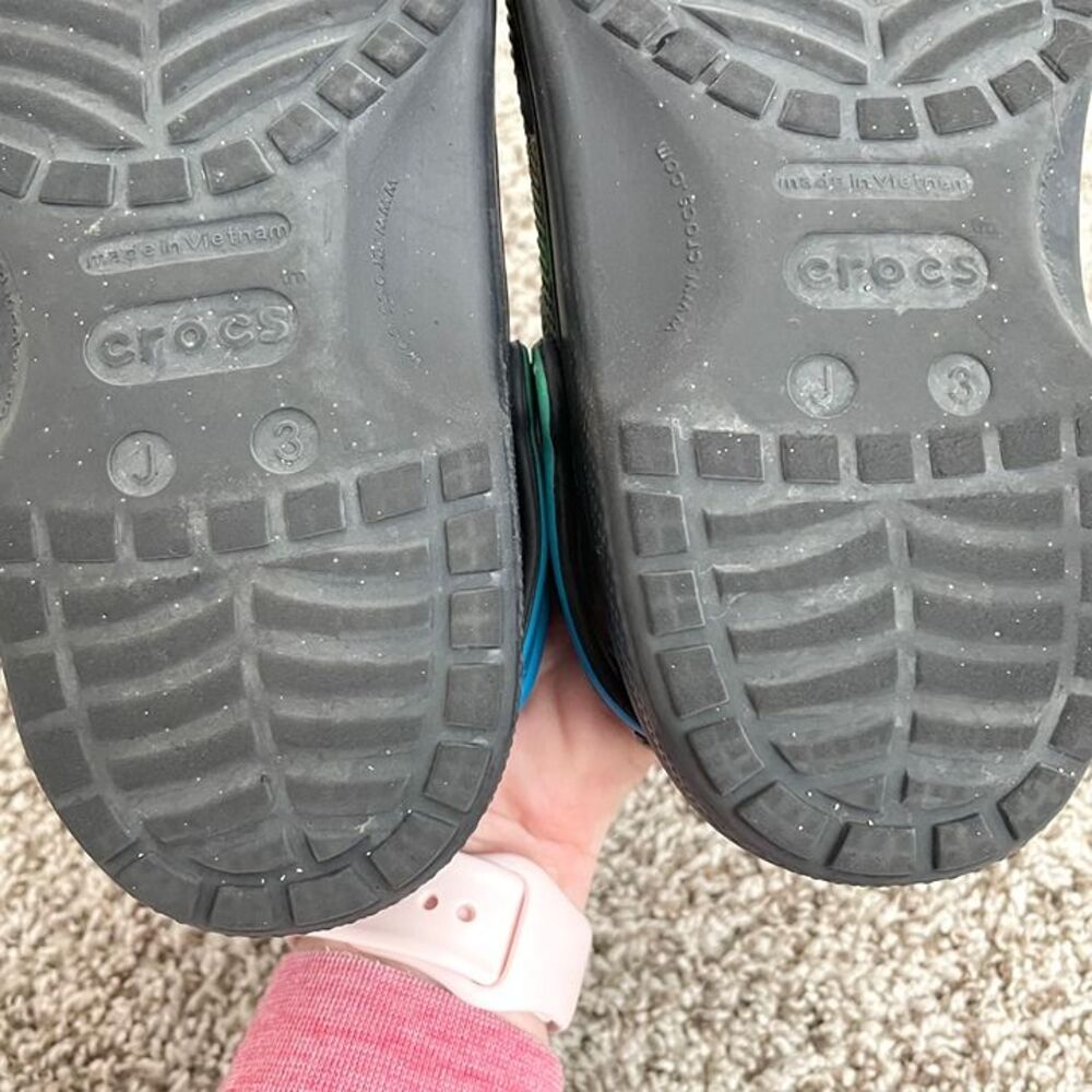 Size 3 / Boys Minecraft Crocs - Picture 8 of 8